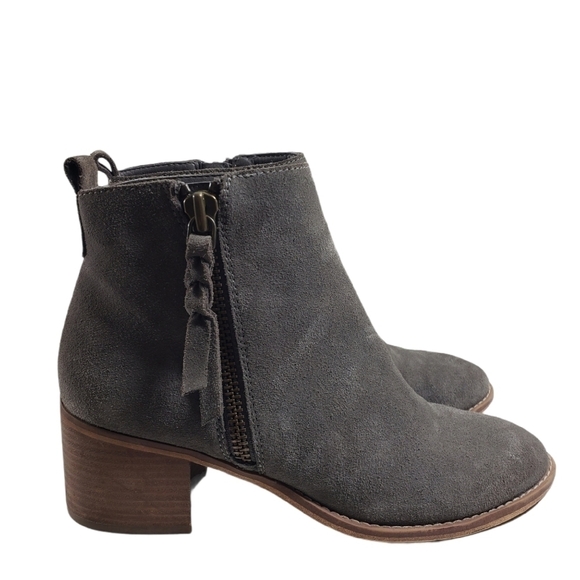 Just Fab Rhona Lace Up Faux Fur Boots Sz 6 - Picture 2 of 9